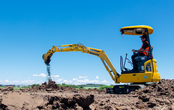 Why a mini digger is the perfect way to get into the earthmoving business